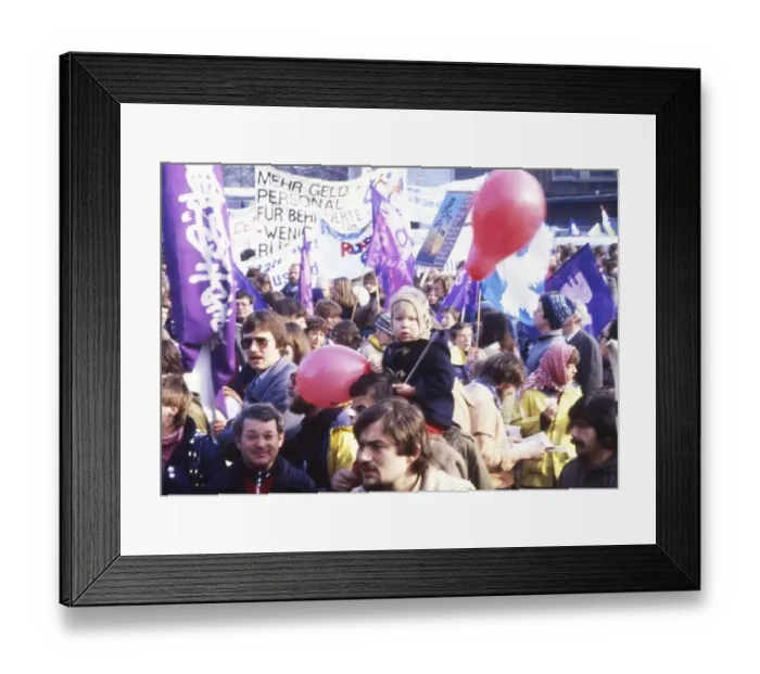 Framed Print : Hanover. 20th Protestant Church Congress with demonstrations on 6