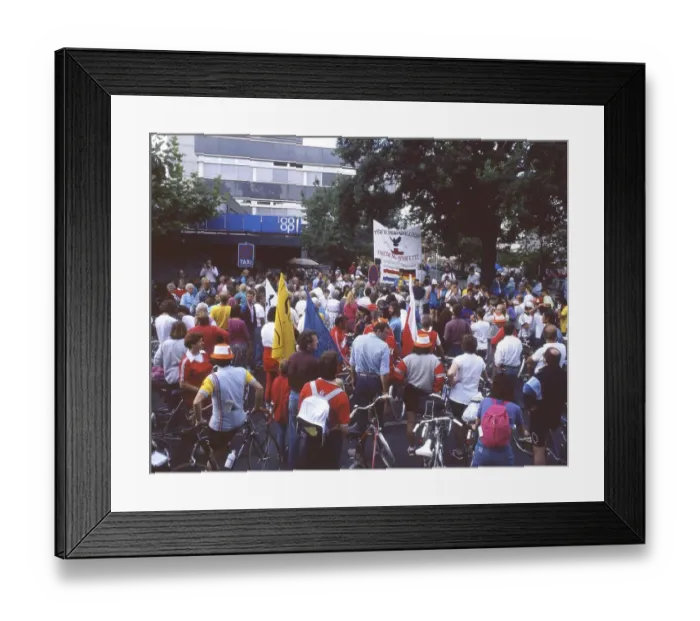 Framed Print : In which also numerous amateur cyclists participated on 7