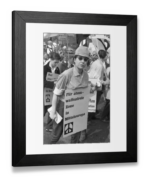 Framed Print : The 1962 Easter march, here the Easter march Ruhr 62 on 21