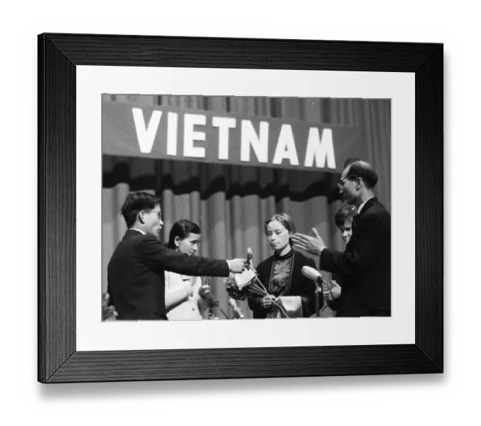 Framed Print : The warfare of the U. S. Army in the countries Vietnam Framed Print : The warfare of the U. S. Army in the countries Vietnam