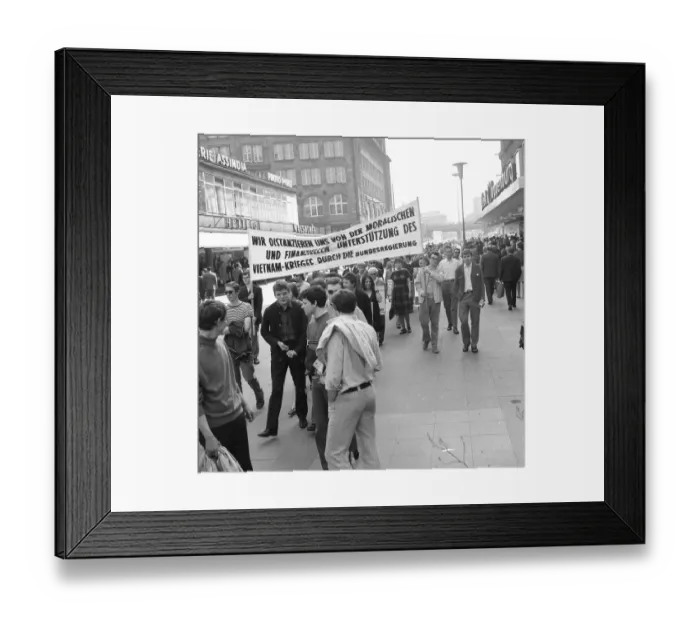 Framed Print : The US Army's conduct of the war in Vietnam