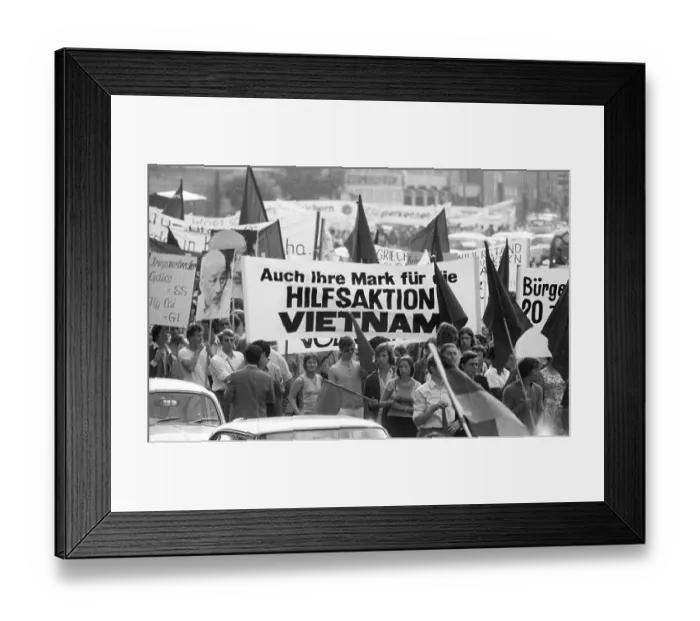 Framed Print : The communist-oriented SDAJ (Socialist Workers Youth of Germany) turned against the US war in 1968 in Hamburg