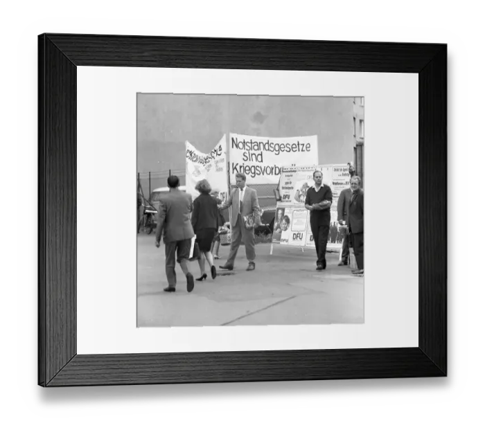Framed Print : The German Peace Union (DFU), founded in 1960 Framed Print : The German Peace Union (DFU), founded in 1960