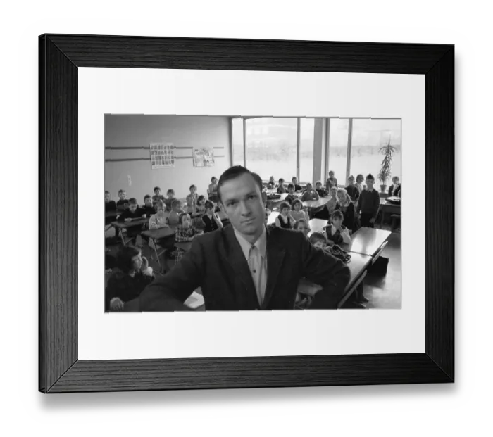 Framed Print : Overcrowded classes and annoyed teacher at a Bochum secondary school in 1966 Framed Print : Overcrowded classes and annoyed teacher at a Bochum secondary school in 1966
