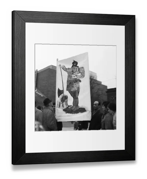 Framed Print : Spanish guest workers