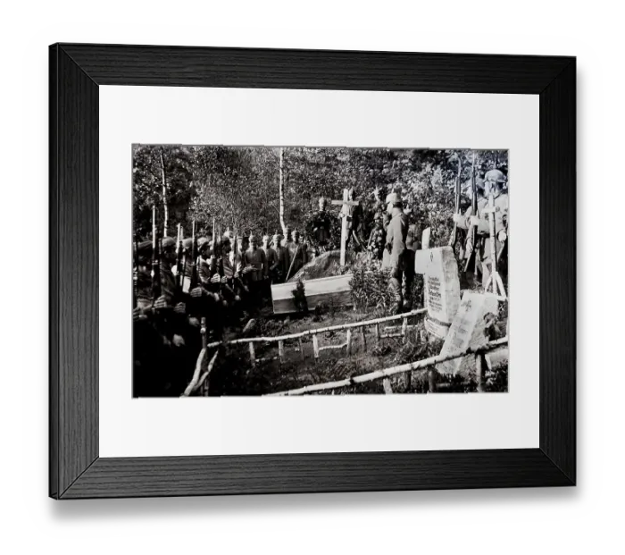 Framed Print : Company at the last honour. First World War