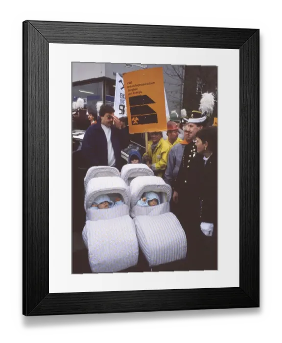 Framed Print : Demonstrating in Bonn on 19. 4 Framed Print : Demonstrating in Bonn on 19. 4