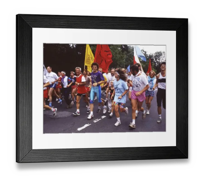 Framed Print : Frankfurt / M. Peace relay against armament and nuclear weapons