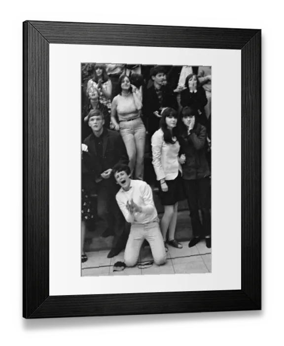 Framed Print : On their lightning tour, here in Essen on 25 Framed Print : On their lightning tour, here in Essen on 25