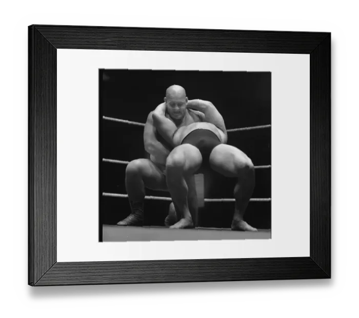 Framed Print : Fight of the catchers during a fight in 1966 in the Ruhr area