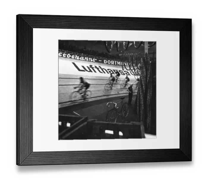Framed Print : The 6-day race of the professional cyclists