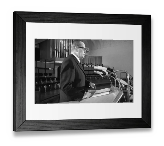 Framed Print : The SPD politician Herbert Wehner gave a speech in a church in the Ruhr area Framed Print : The SPD politician Herbert Wehner gave a speech in a church in the Ruhr area