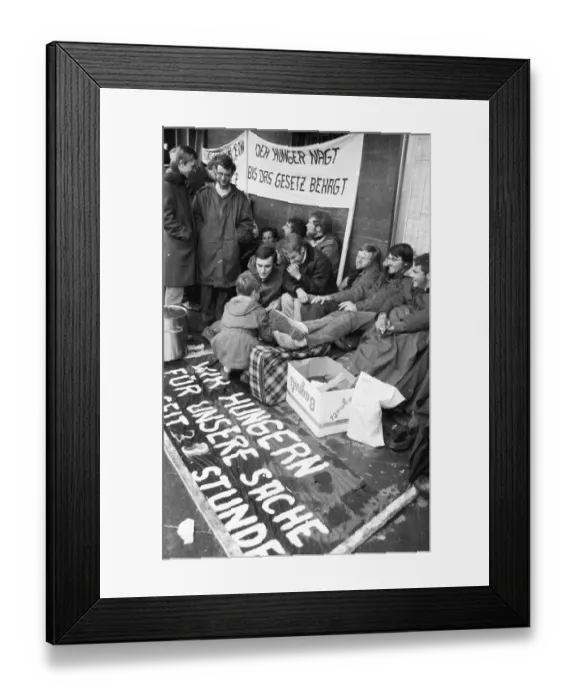 Framed Print : The hunger strike by students at the University of Applied Sciences in Dortmund in 1966 was directed against changes to