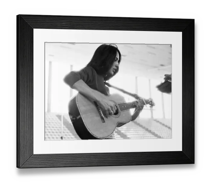 Framed Print : The presence and performance of US singer Joan Baez Framed Print : The presence and performance of US singer Joan Baez