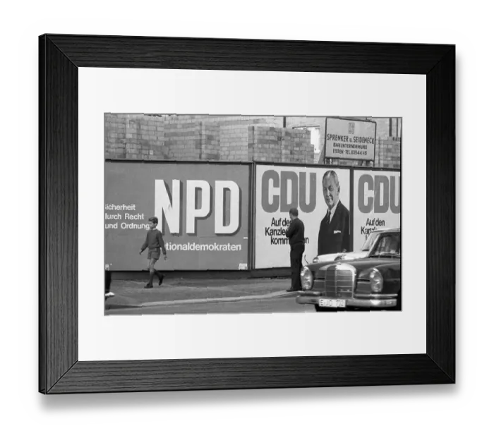 Framed Print : DEU, Germany, Ruhr Area The election campaign for the Bundestag elections on 10