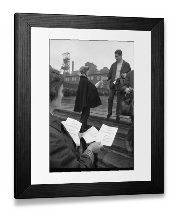 Framed Print : DEU, Germany, Ruhr area The election campaign for the Bundestag elections on 10