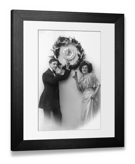 Framed Print : Couple celebrates New Year's Eve Framed Print : Couple celebrates New Year's Eve
