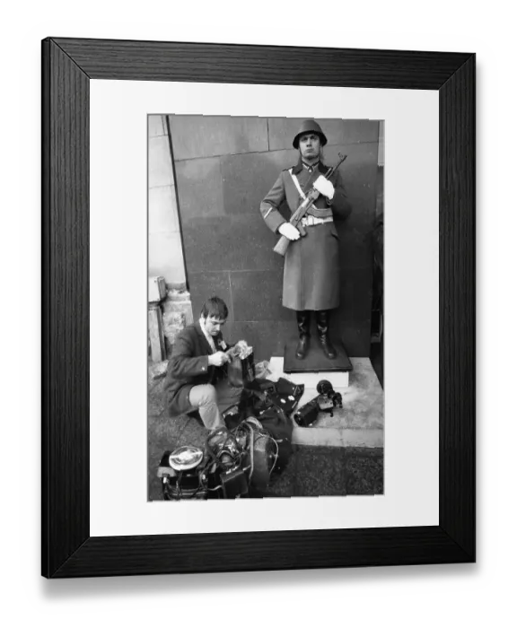 Framed Print : The first meeting of Willy Brandt (Chancellor of the FRG) and Willi Stoph (MP of the GDR) Framed Print : The first meeting of Willy Brandt (Chancellor of the FRG) and Willi Stoph (MP of the GDR)