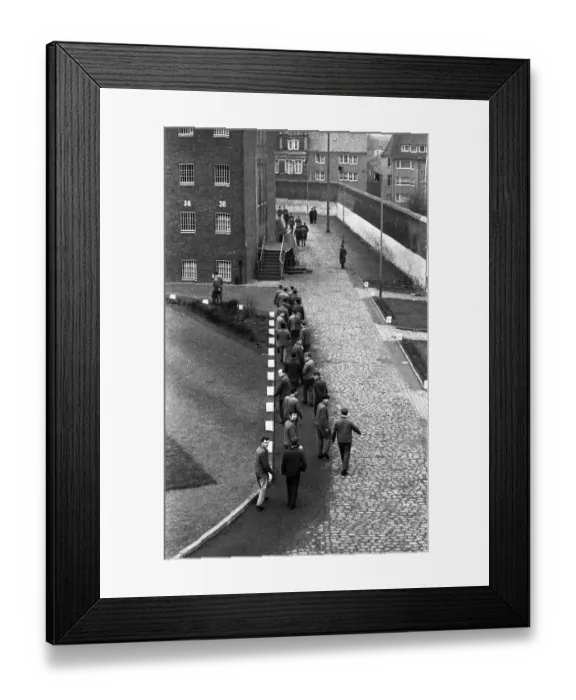Framed Print : Life in the prisons and penitentiaries Werl Framed Print : Life in the prisons and penitentiaries Werl