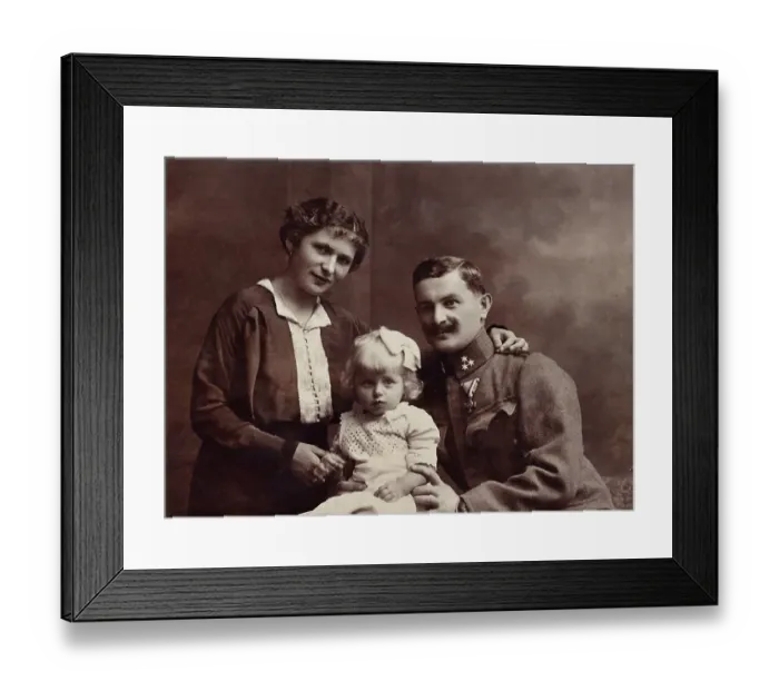 Framed Print : Soldier with family, historic photograph