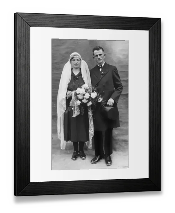 Framed Print : Wedding, Wedding couple, 1930s, Germany, Europe Framed Print : Wedding, Wedding couple, 1930s, Germany, Europe