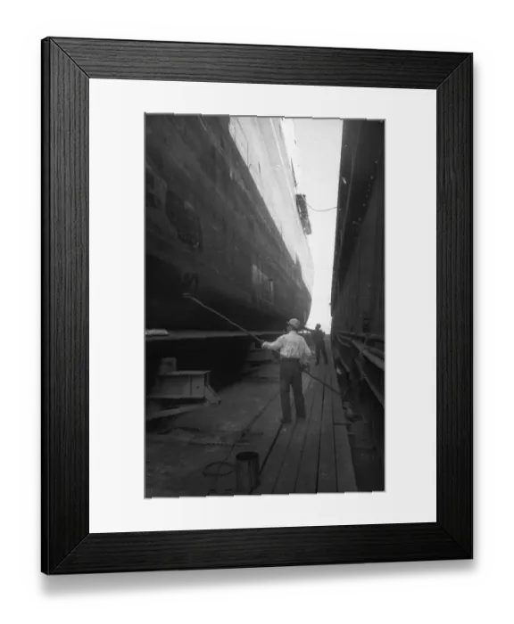 Framed Print : Work at the Port of Hamburg and Howaldtswerke Hamburg Framed Print : Work at the Port of Hamburg and Howaldtswerke Hamburg