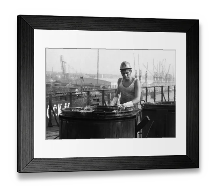 Framed Print : Work at the Port of Hamburg and Howaldtswerke Hamburg Framed Print : Work at the Port of Hamburg and Howaldtswerke Hamburg