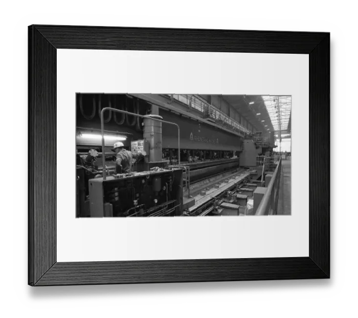 Framed Print : The Thyssen pipe mill, here in Duisburg in 1968 Framed Print : The Thyssen pipe mill, here in Duisburg in 1968