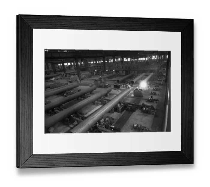 Framed Print : The Thyssen pipe mill, here in Duisburg in 1968 Framed Print : The Thyssen pipe mill, here in Duisburg in 1968