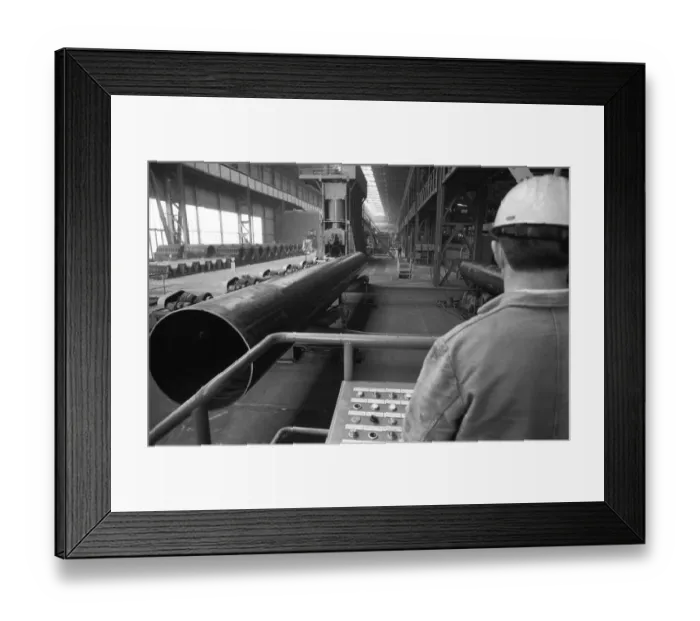Framed Print : The Thyssen pipe mill, here in Duisburg in 1968 Framed Print : The Thyssen pipe mill, here in Duisburg in 1968