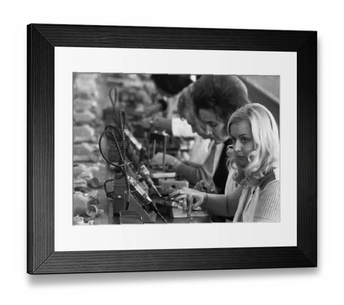 Framed Print : Women's workplaces at Siemens on 22 Framed Print : Women's workplaces at Siemens on 22
