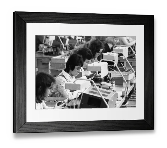 Framed Print : Women's workplaces at Siemens on 22 Framed Print : Women's workplaces at Siemens on 22