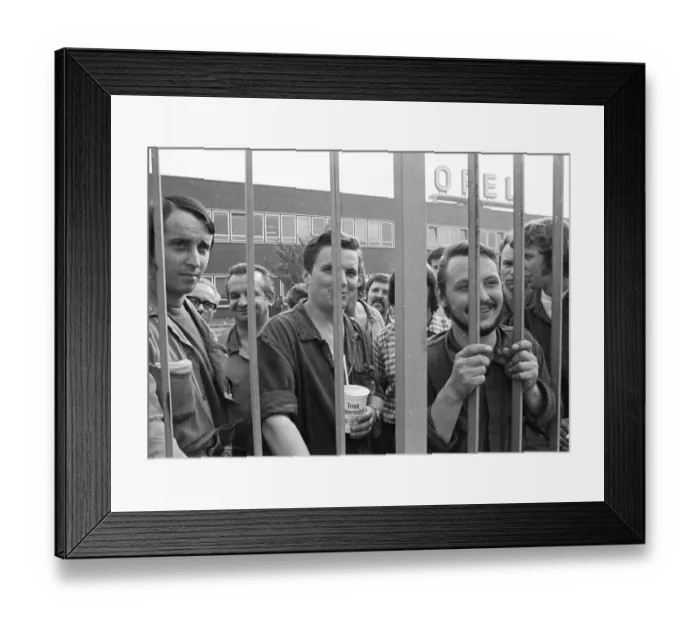 Framed Print : Many workers at the Opel factory in Bochum - here on 23 August 1973 - also took part in the wildcat strikes that swept