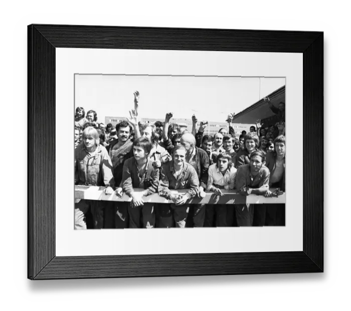 Framed Print : Many workers at the Opel factory in Bochum - here on 23 August 1973 - also took part in the wildcat strikes that swept Framed Print : Many workers at the Opel factory in Bochum - here on 23 August 1973 - also took part in the wildcat strikes that swept