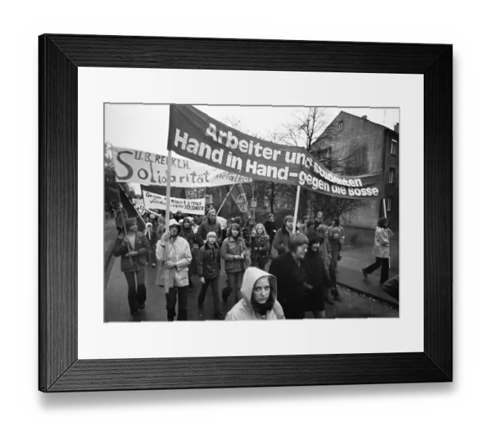 Framed Print : The dismissal of workers at the Mannesmann factory after a spontaneous strike not led by the union provoked protests by