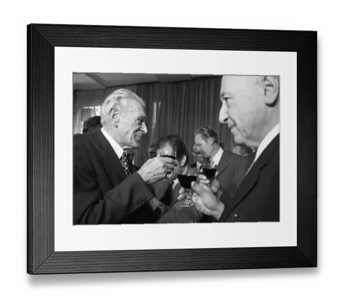 Framed Print : The senior member of the Communist Party of Germany (KPD / DKP) Framed Print : The senior member of the Communist Party of Germany (KPD / DKP)