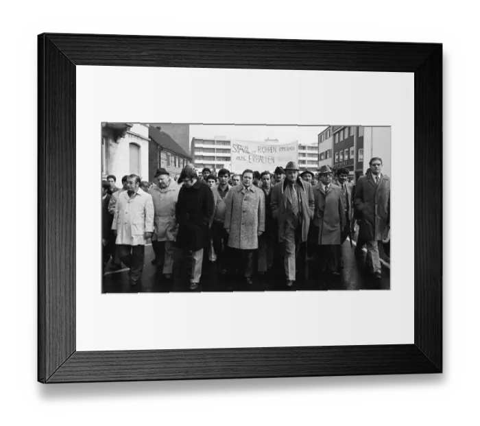 Framed Print : Employees of the Duesseldorf -Reisholz steel Framed Print : Employees of the Duesseldorf -Reisholz steel