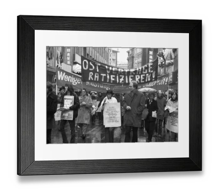 Framed Print : Everywhere in the Federal Republic there were demonstrations for the ratification of the treaties with Eastern Europe Framed Print : Everywhere in the Federal Republic there were demonstrations for the ratification of the treaties with Eastern Europe