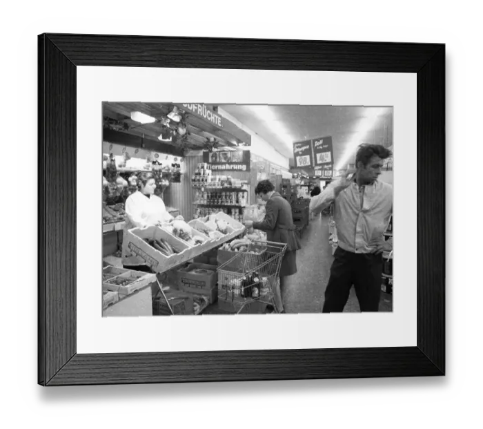 Framed Print : The everyday life of a family of a worker with three children on 18 Framed Print : The everyday life of a family of a worker with three children on 18