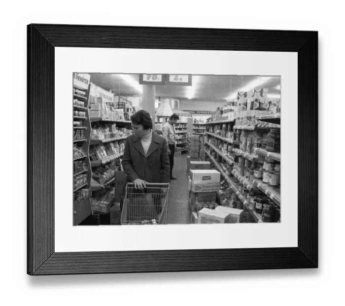 Framed Print : The everyday life of a family of a worker with three children on 18 Framed Print : The everyday life of a family of a worker with three children on 18