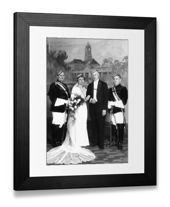 Framed Print : Wedding couple, with student of a fencing fraternity
