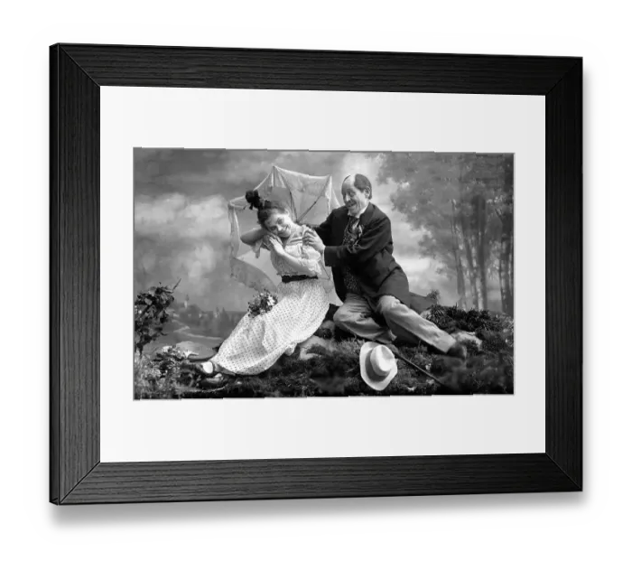 Framed Print : Pair, older lovers flirting, around 1910