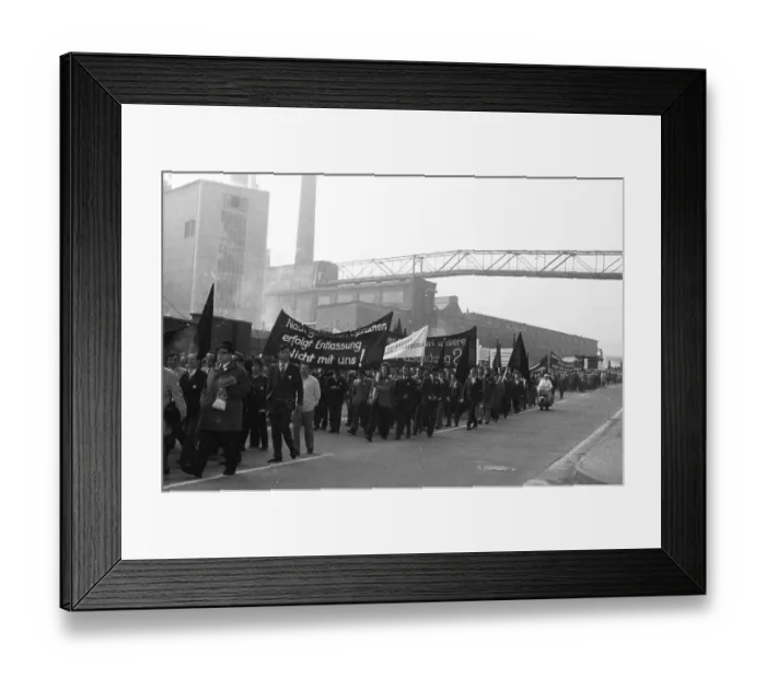 Framed Print : 2000 workers, employees and relatives demonstrated in Wuppertal on 18
