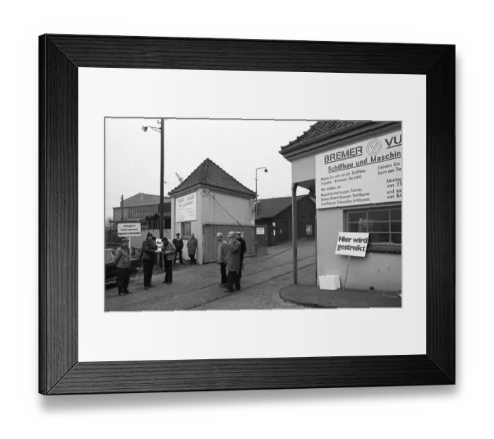 Framed Print : The collective bargaining dispute (strike) of the Industrial Union of Metalworkers (IG Metall)