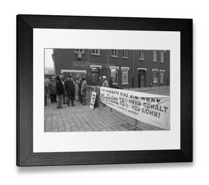 Framed Print : The collective bargaining dispute (strike) of the Industrial Union of Metalworkers (IG Metall)