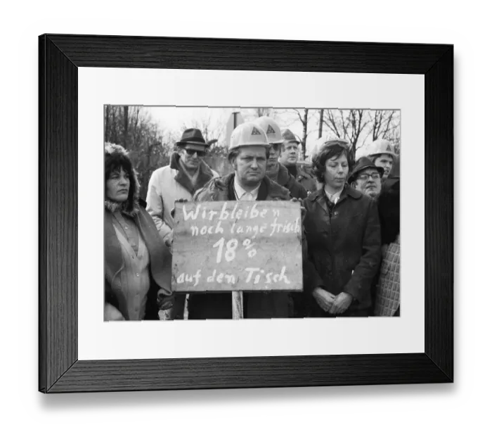 Framed Print : The strike action in the collective bargaining dispute of the Industriegewerkschaft Metall (IG Metall)