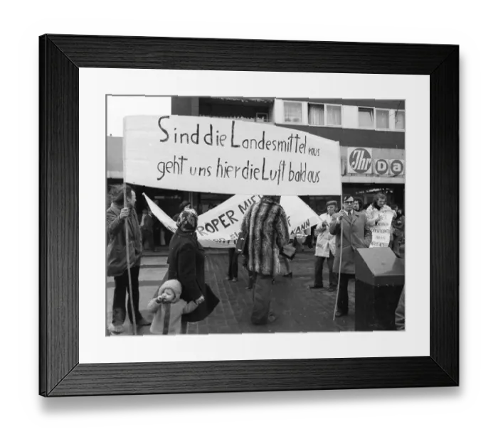 Framed Print : Tenants of Neue Heimat in Dortmund-Scharnhorst protested against rent increases in their housing estate with a Framed Print : Tenants of Neue Heimat in Dortmund-Scharnhorst protested against rent increases in their housing estate with a