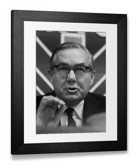 Framed Print : The City of London and politicians on 16 Framed Print : The City of London and politicians on 16