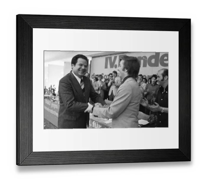 Framed Print : The IV. Federal Congress of the DKP-affiliated Socialist German Workers Youth (SDAJ)