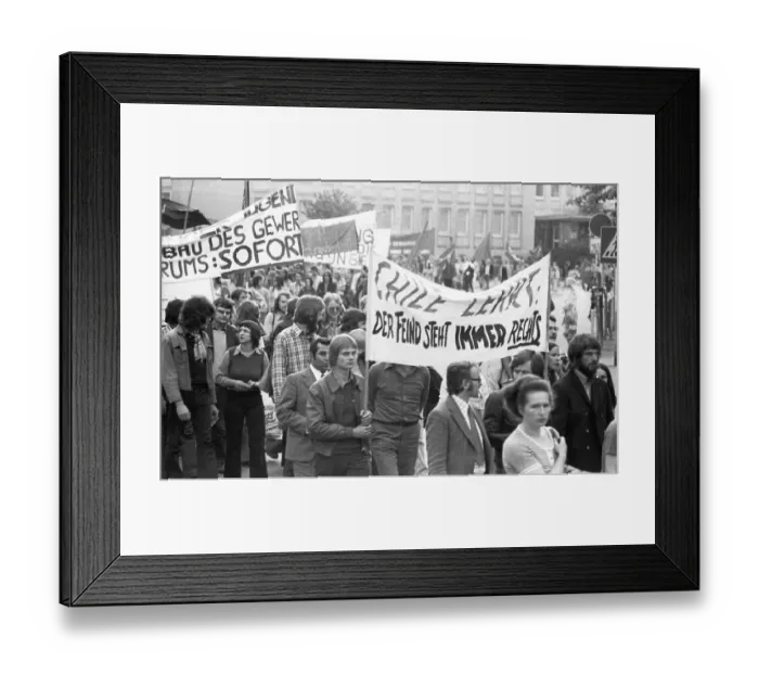Framed Print : During the IV Federal Congress of the DKP-affiliated SDAJ Framed Print : During the IV Federal Congress of the DKP-affiliated SDAJ